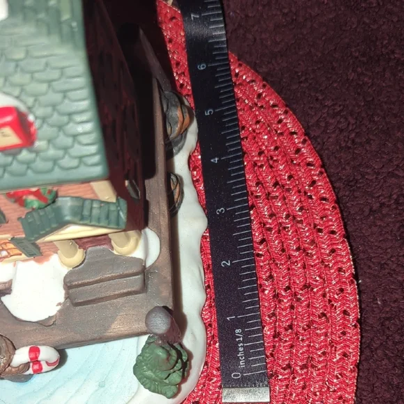 VICTORIAN VILLAGE Cabot Cove Inn - 1999 Edition - Picture 13 of 16